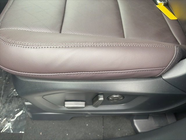 New 2026 Ford Explorer Platinum image 18