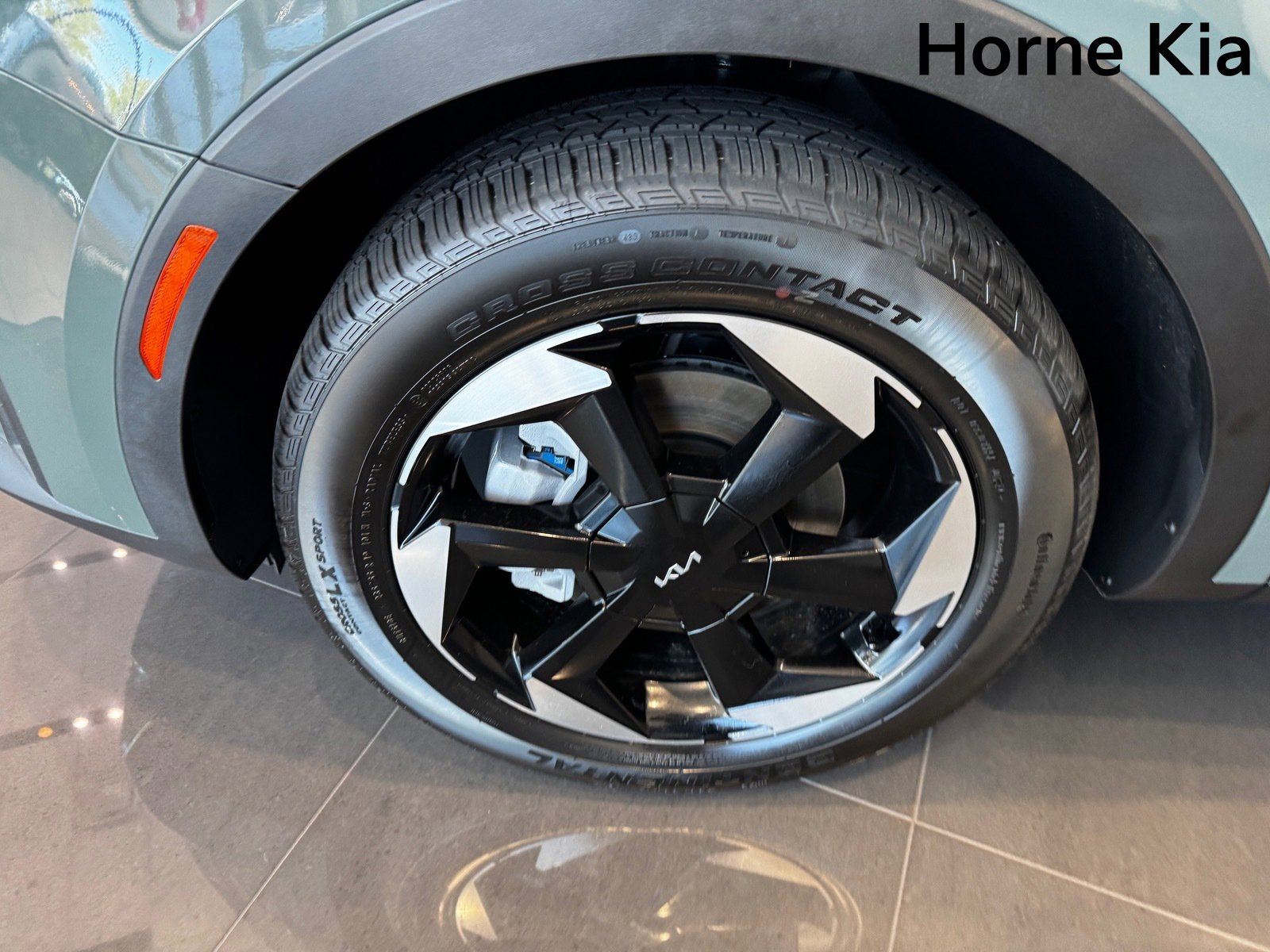 New 2025 Kia Sorento EX image 8