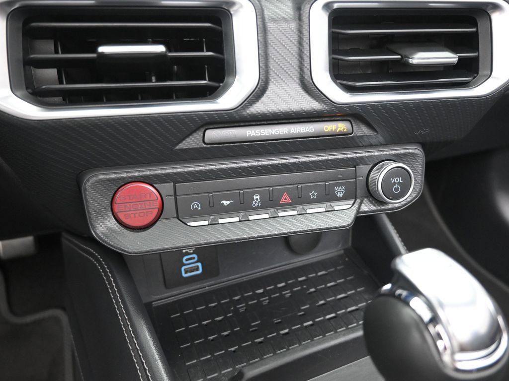 Used 2024 Ford Mustang Premium image 18