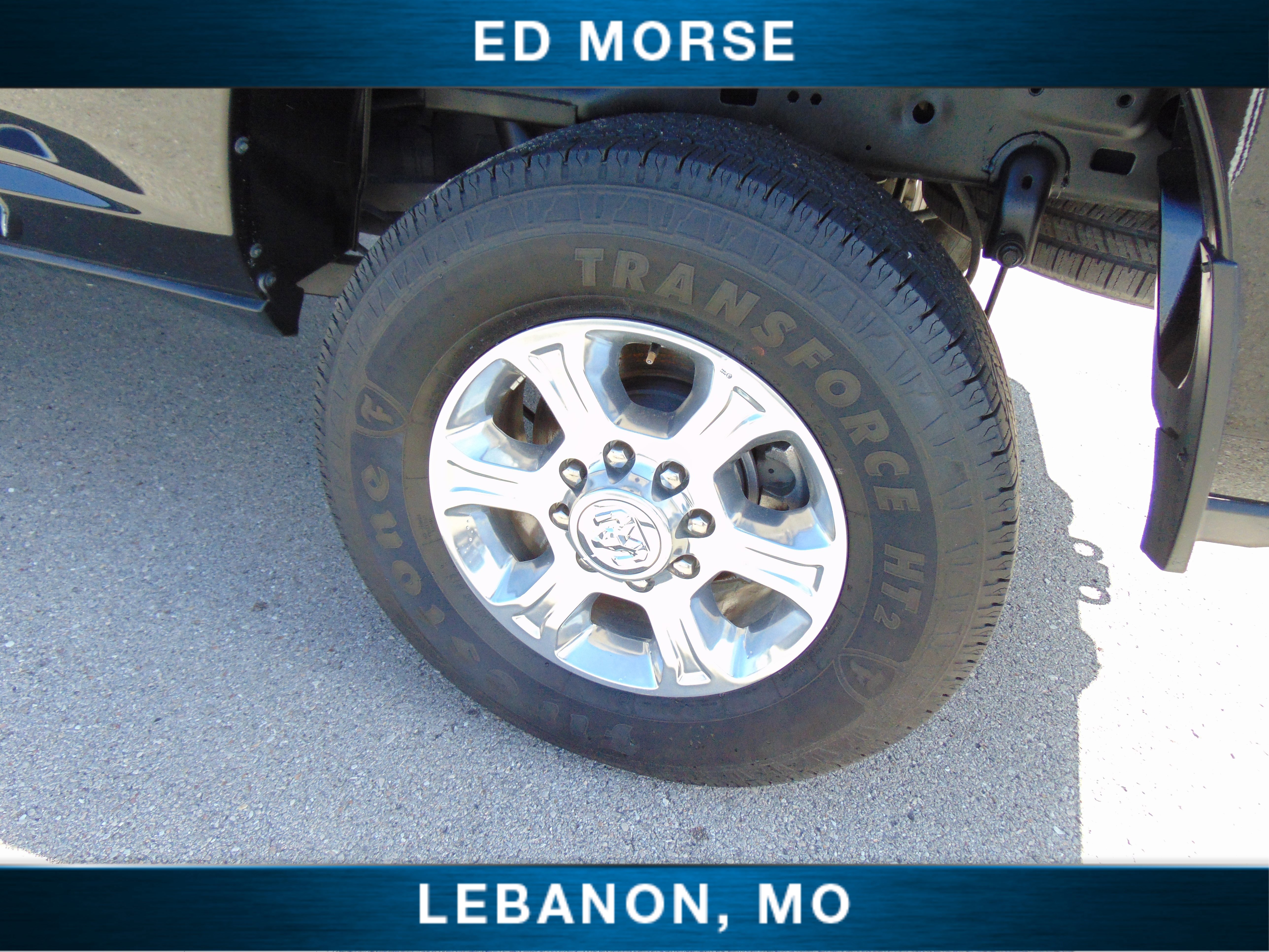 Used 2024 RAM 2500 Big Horn w/ Sport Appearance Package AWD/4WD image 9