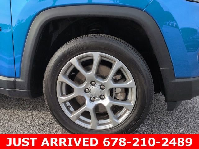 Used 2024 Jeep Compass Latitude image 10