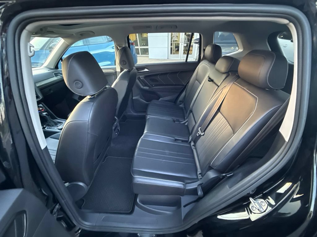 Used 2024 Volkswagen Tiguan SE w/ Panoramic Sunroof Package AWD/4WD image 22