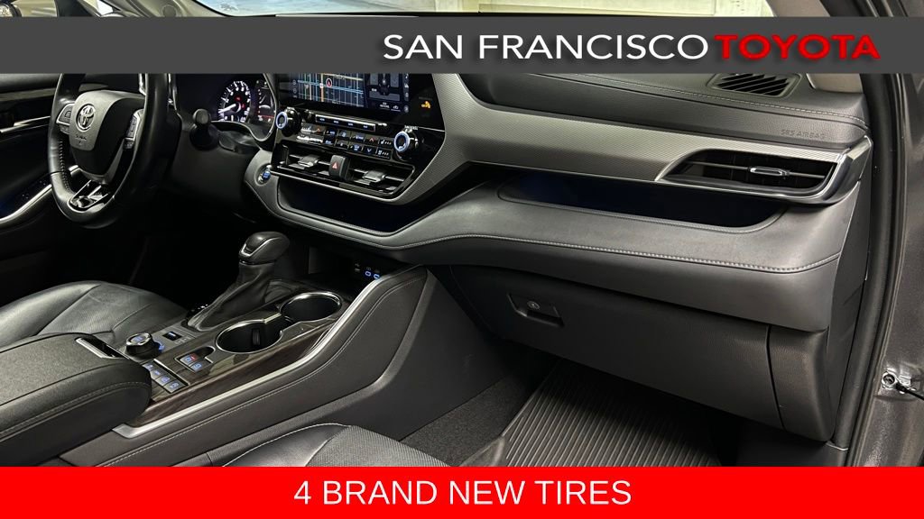 Used 2022 Toyota Highlander Platinum image 24