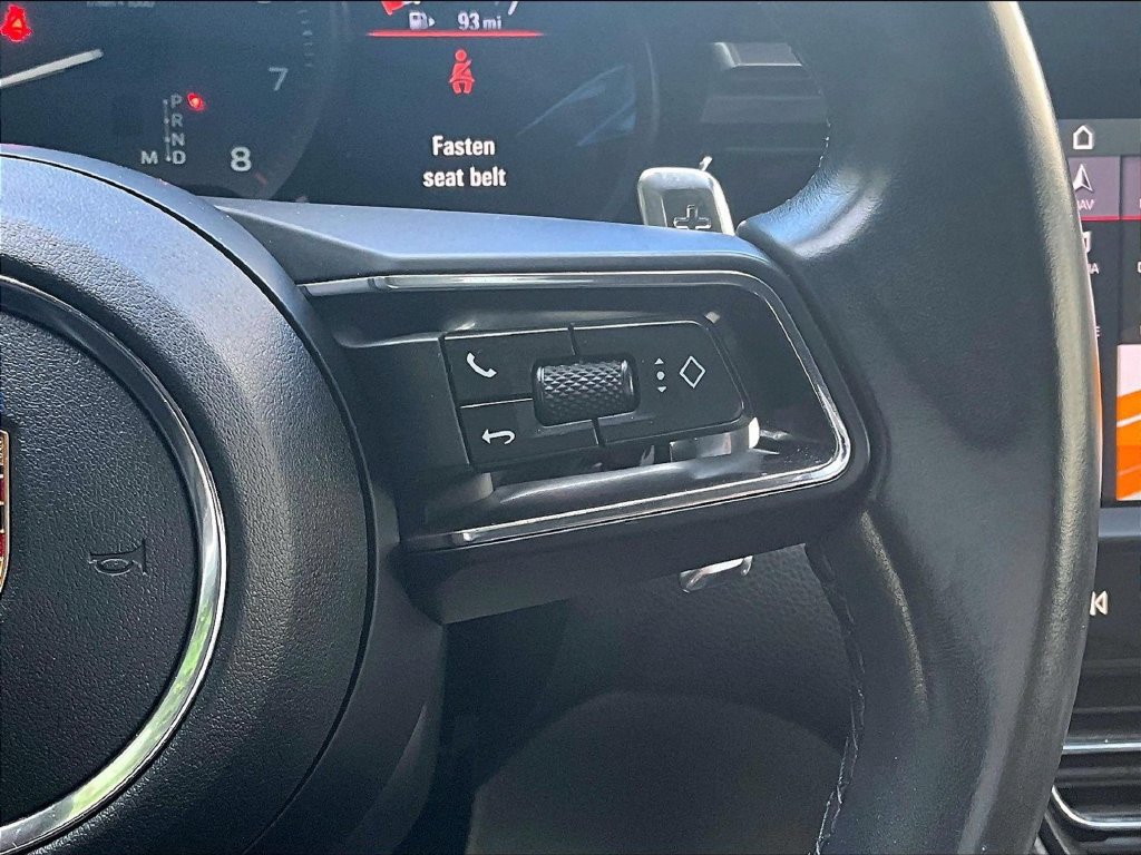 Certified 2023 Porsche Macan AWD/4WD image 24