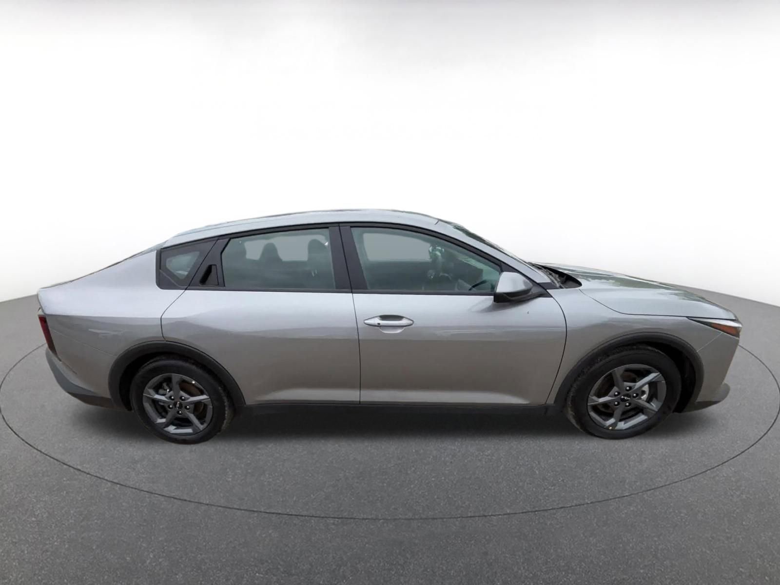 Used 2025 Kia K4 FWD image 16