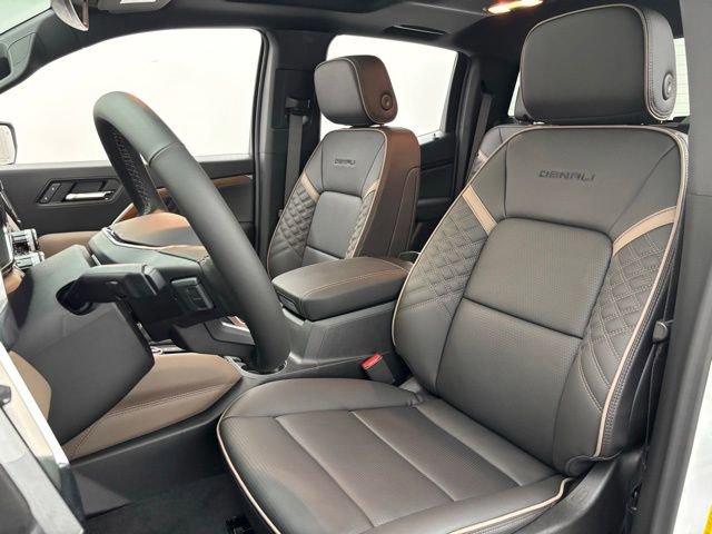 New 2026 GMC Canyon Denali AWD/4WD image 15