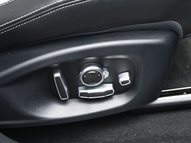 Used 2020 Jaguar F-PACE R-Sport image 43