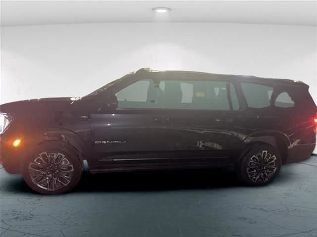 Used 2024 GMC Yukon XL Denali Ultimate image 10