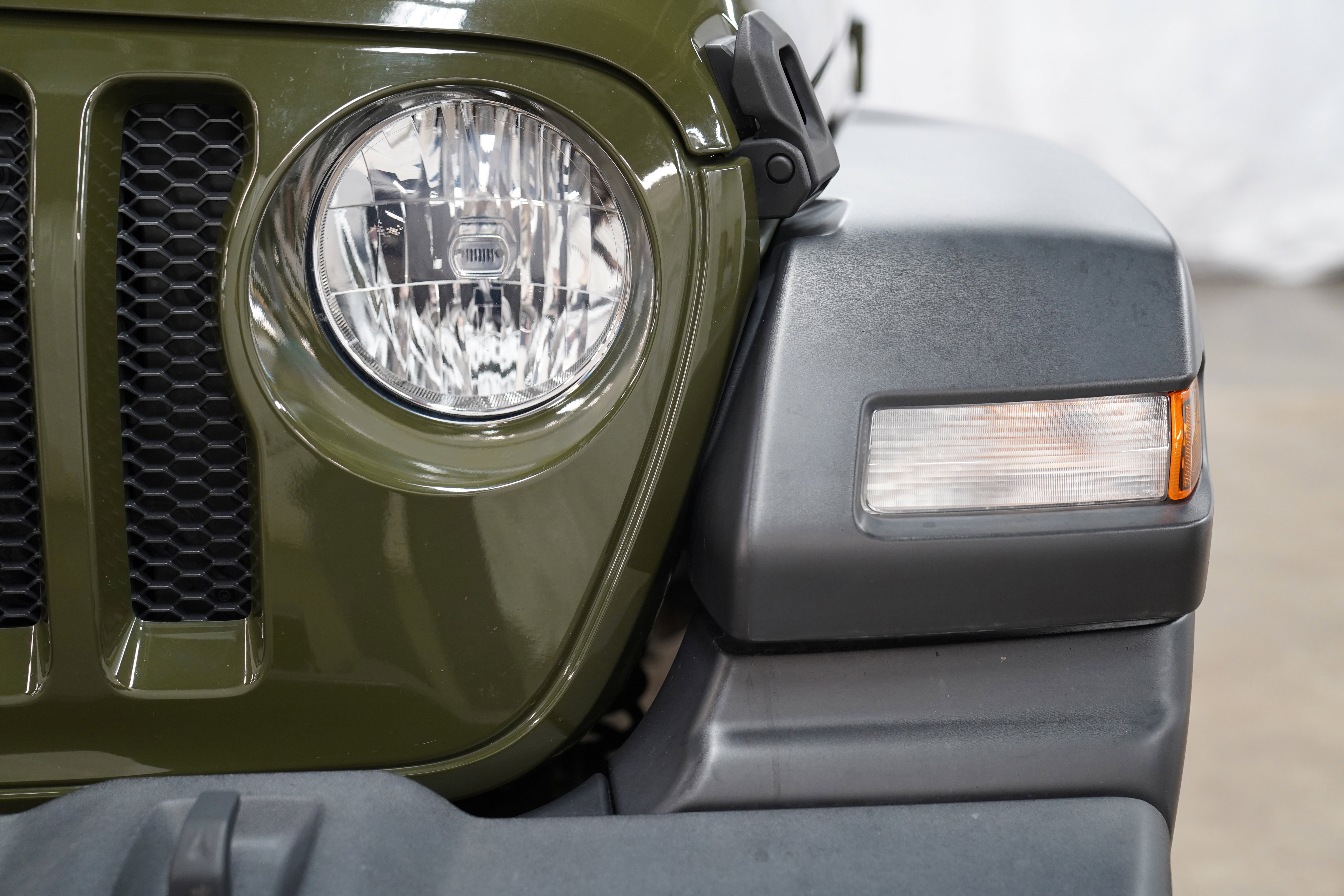 Used 2021 Jeep Wrangler Unlimited Sport AWD/4WD image 14