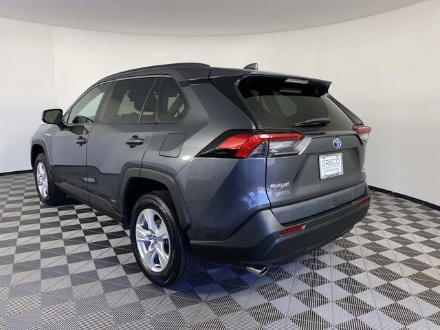 Used 2020 Toyota RAV4 XLE w/ XLE Grade Weather Package AWD/4WD image 6