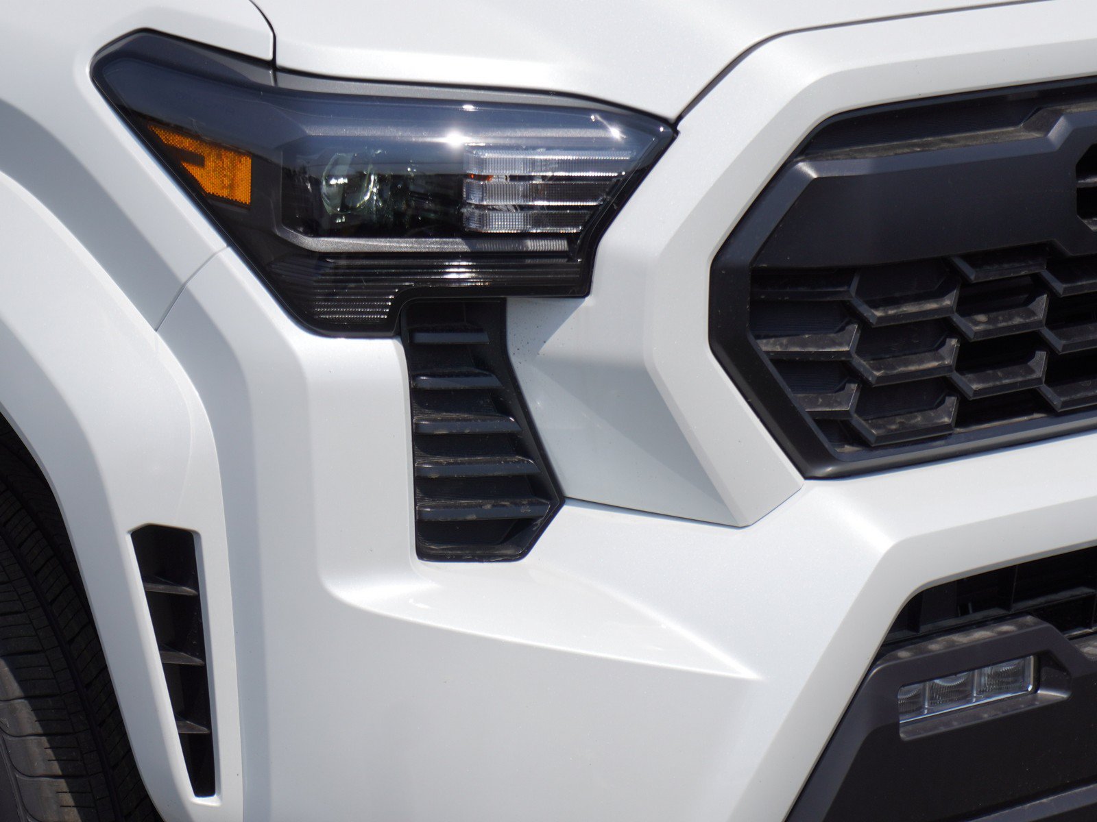 New 2026 Toyota Tacoma TRD Sport AWD/4WD image 3