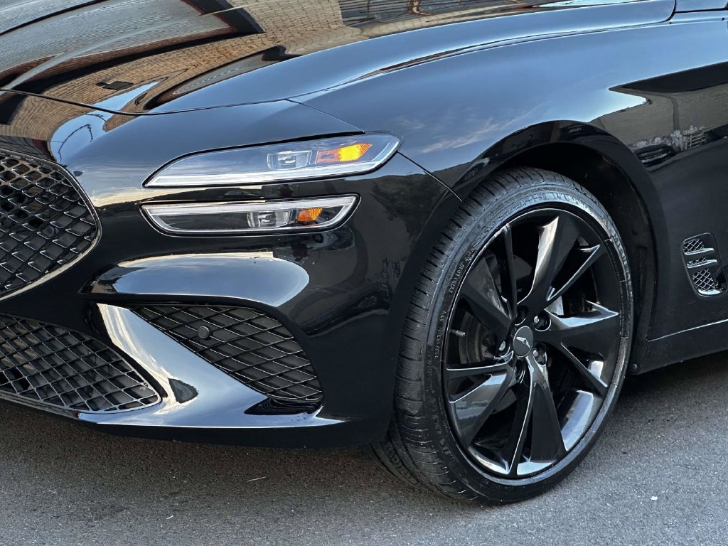 Used 2023 Genesis G70 2.0T w/ Sport Prestige Package AWD/4WD image 10