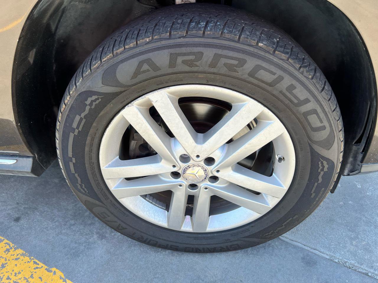 Used 2014 Mercedes-Benz GL 450 4MATIC image 40