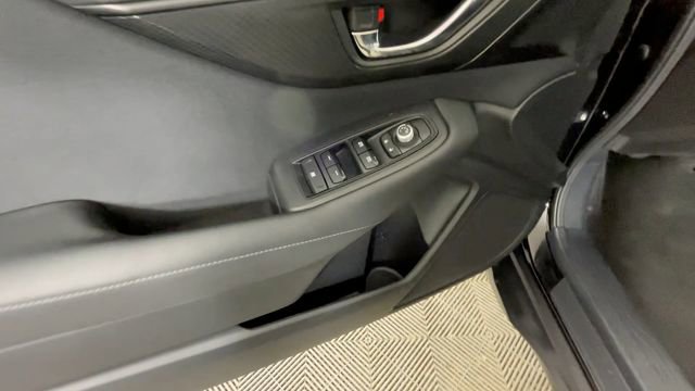 Used 2023 Subaru Outback Premium AWD/4WD image 17