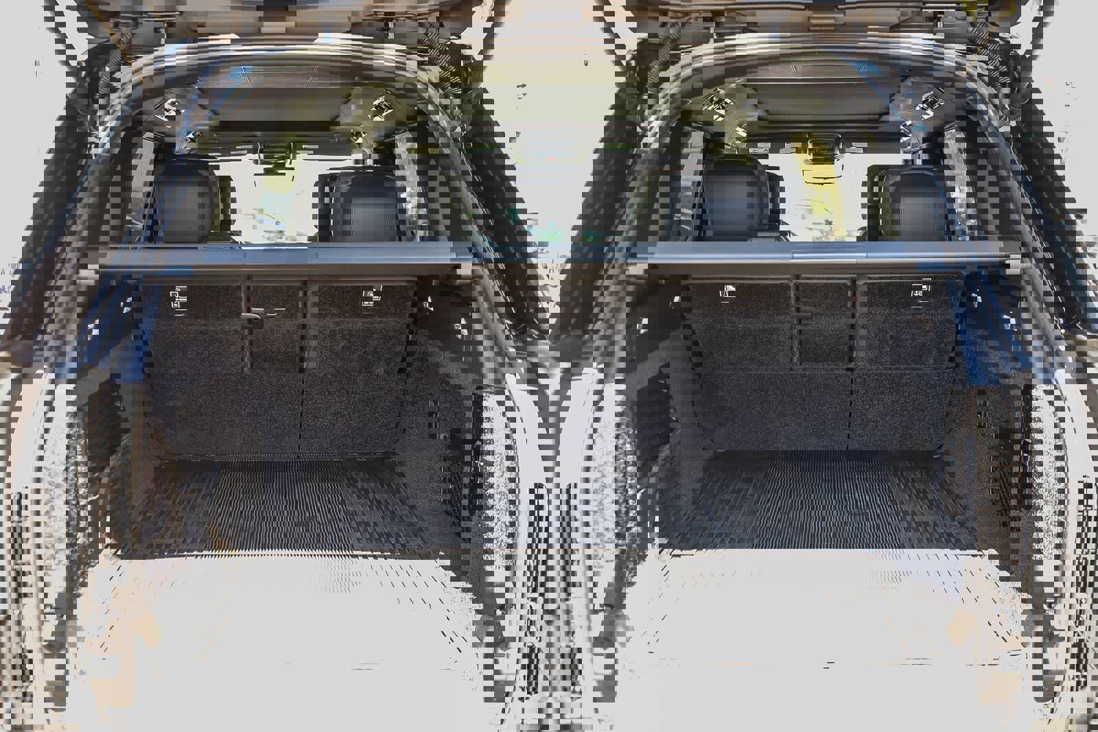 Used 2024 Land Rover Range Rover SV image 31