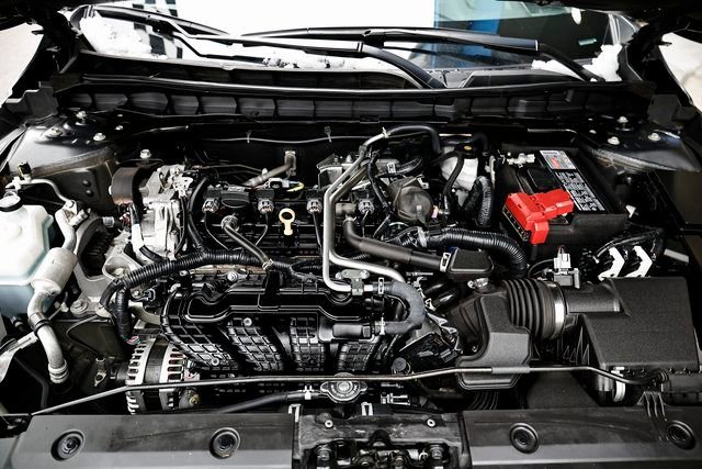 Used 2025 Nissan Altima 2.5 SV image 31