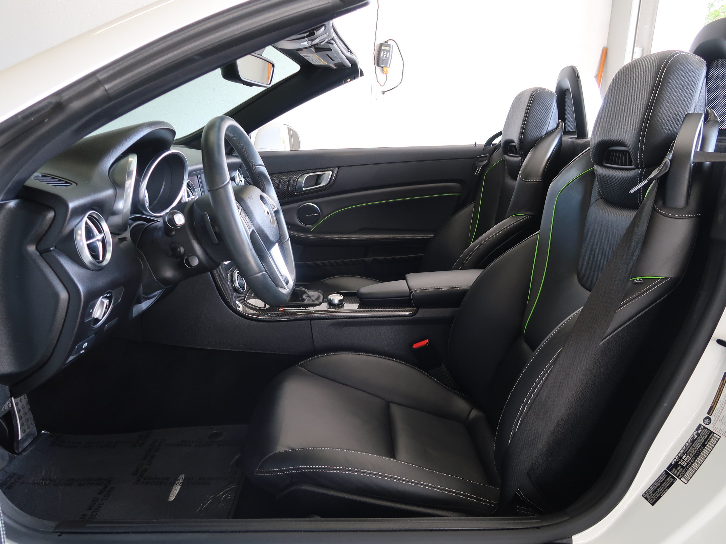 Used 2015 Mercedes-Benz SLK 250 image 33