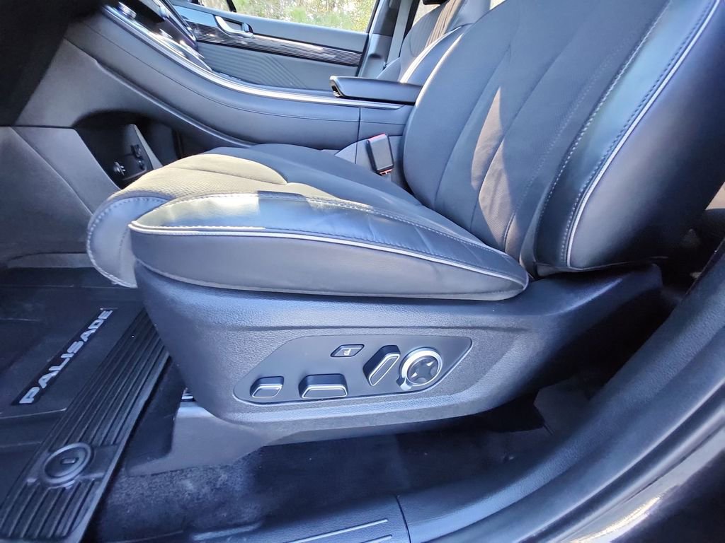 Used 2024 Hyundai Palisade Calligraphy image 40