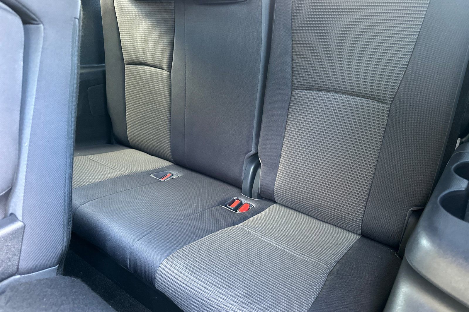 Used 2023 Toyota Highlander LE image 19