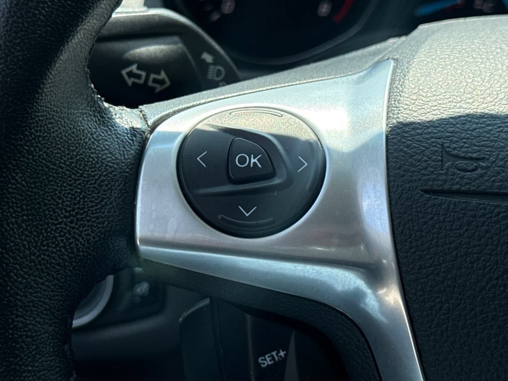 Used 2015 Ford Escape Titanium w/ Equipment Group 301A AWD/4WD image 28