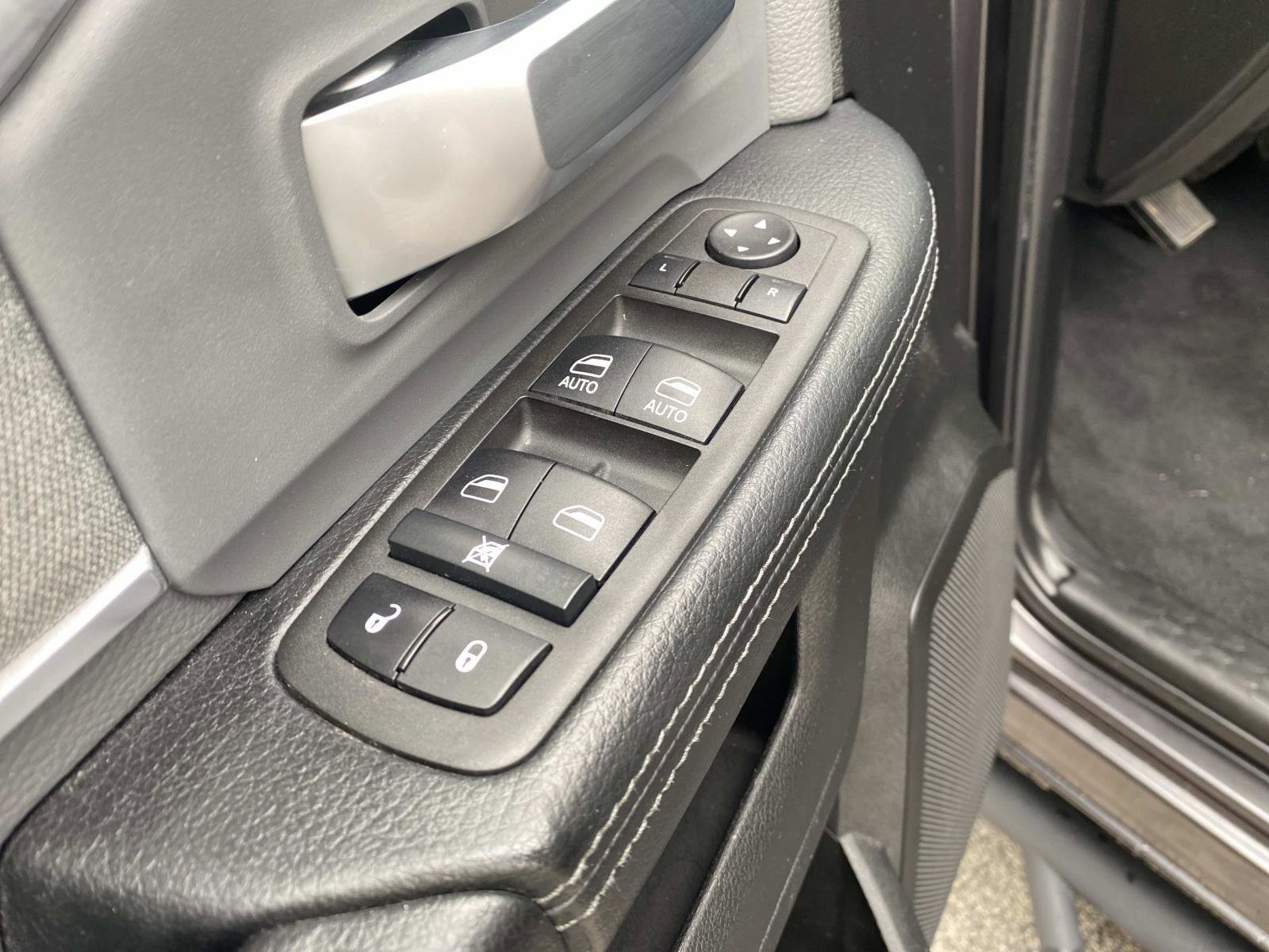 Used 2022 RAM 2500 Big Horn AWD/4WD image 24