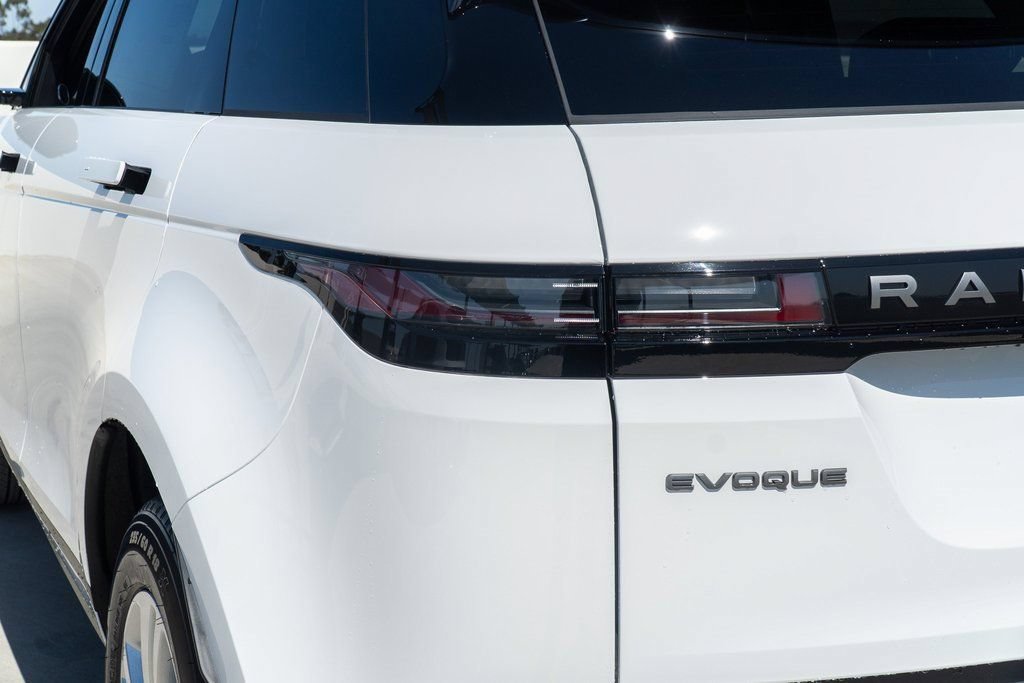 Certified 2026 Land Rover Range Rover Evoque S AWD/4WD image 5