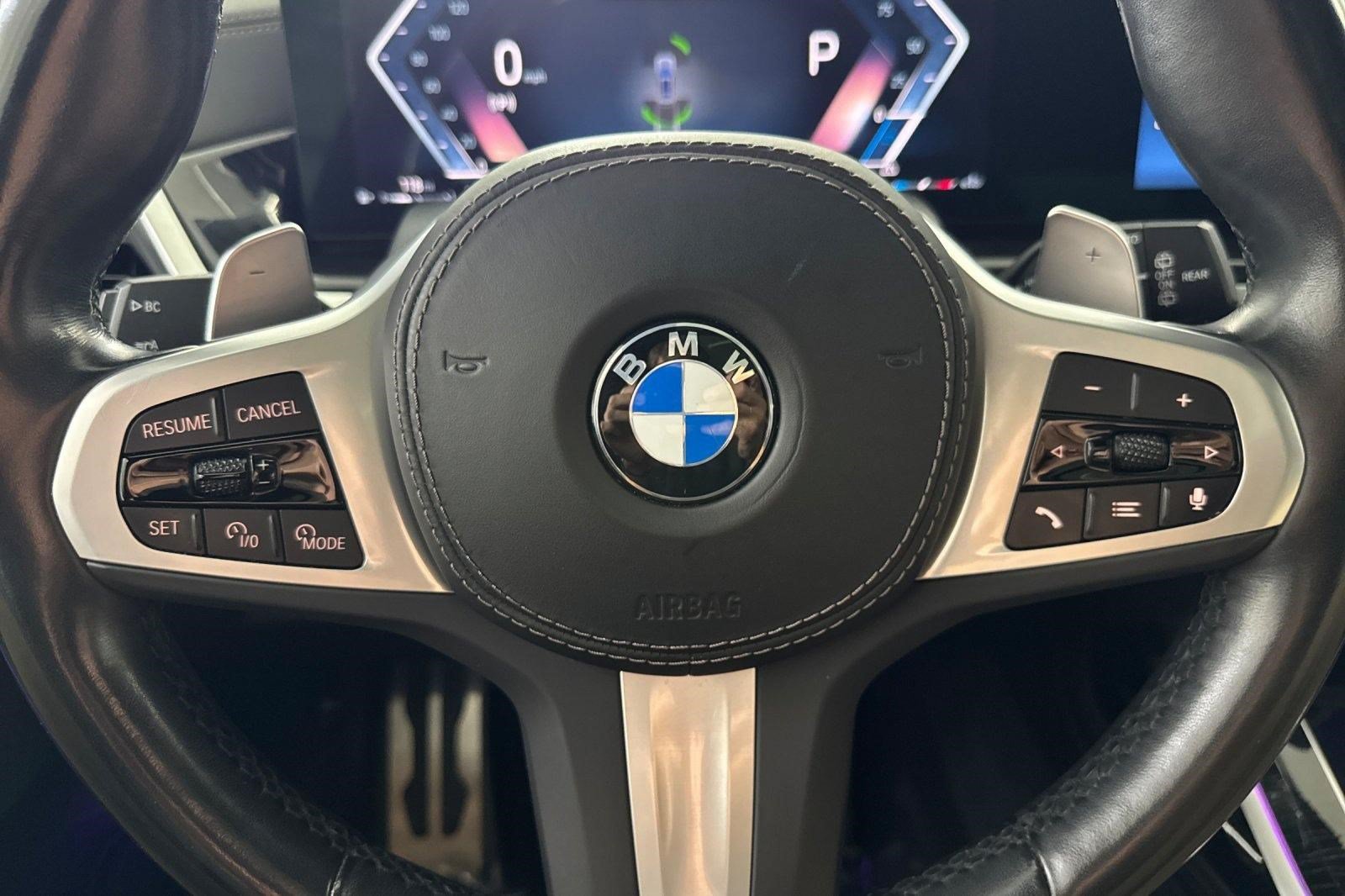 Used 2024 BMW X7 xDrive40i w/ M Sport Package AWD/4WD image 10
