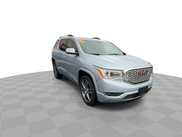 Used 2017 GMC Acadia Denali w/ Technology Package image 2