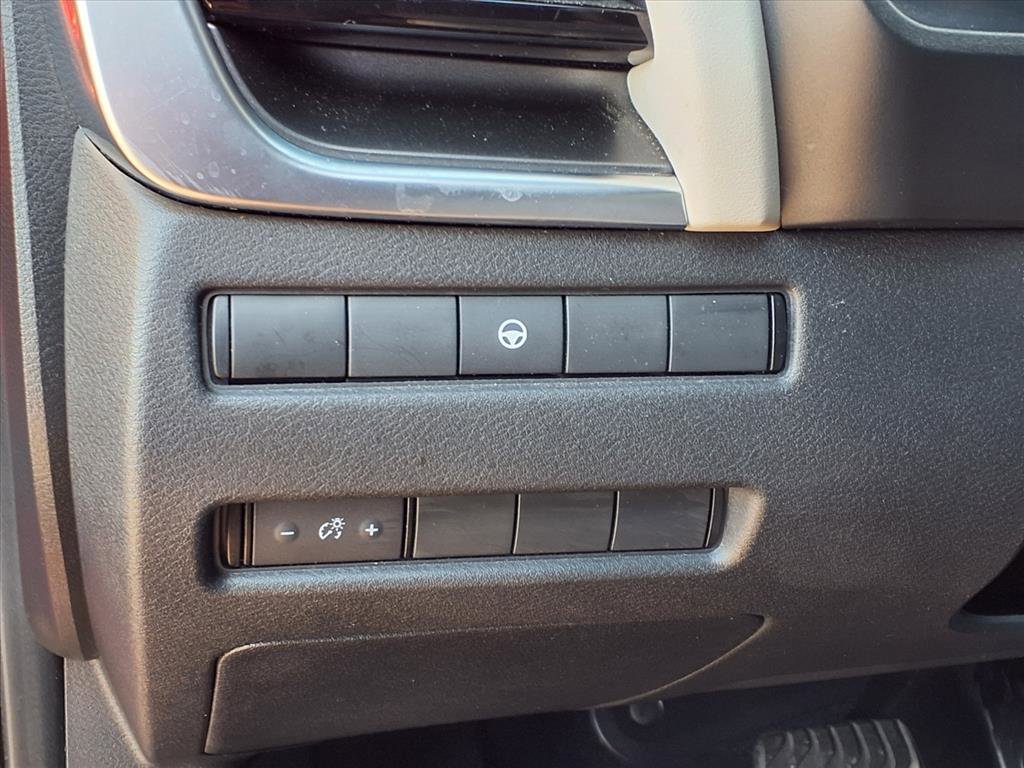 Used 2021 Nissan Rogue SV image 6