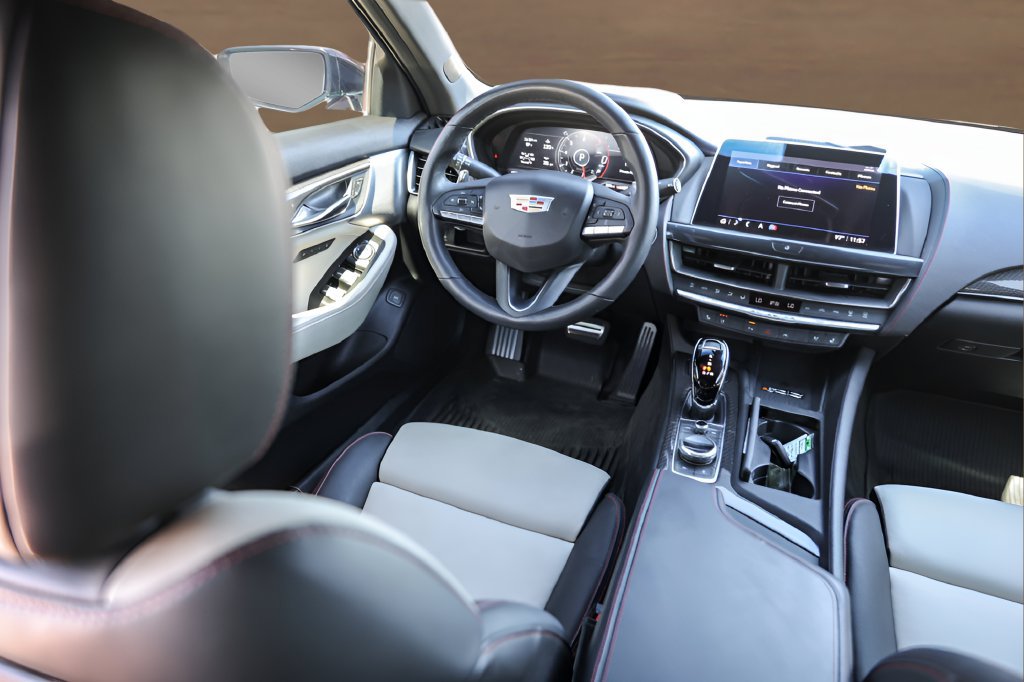 Certified 2023 Cadillac CT5 Sport RWD image 26