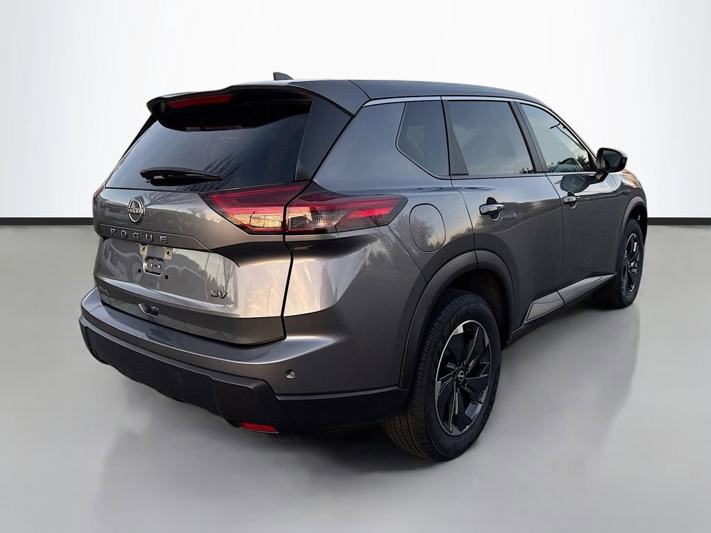Used 2024 Nissan Rogue SV image 7