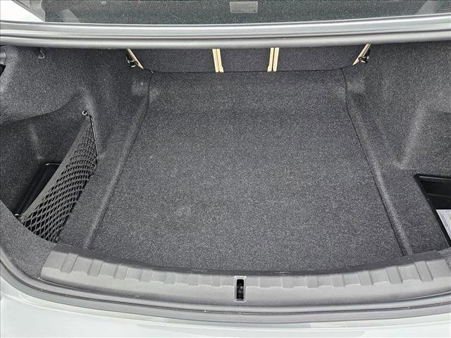 Used 2024 BMW 330i Sedan w/ Convenience Package image 6