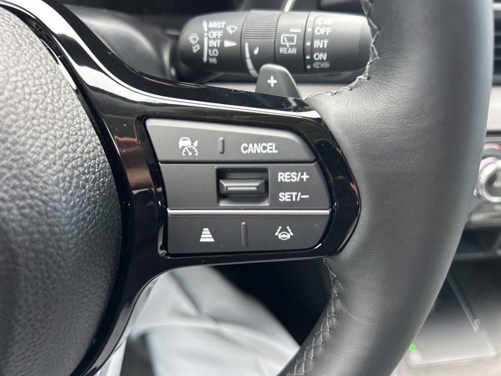 New 2025 Honda Pilot Touring image 30