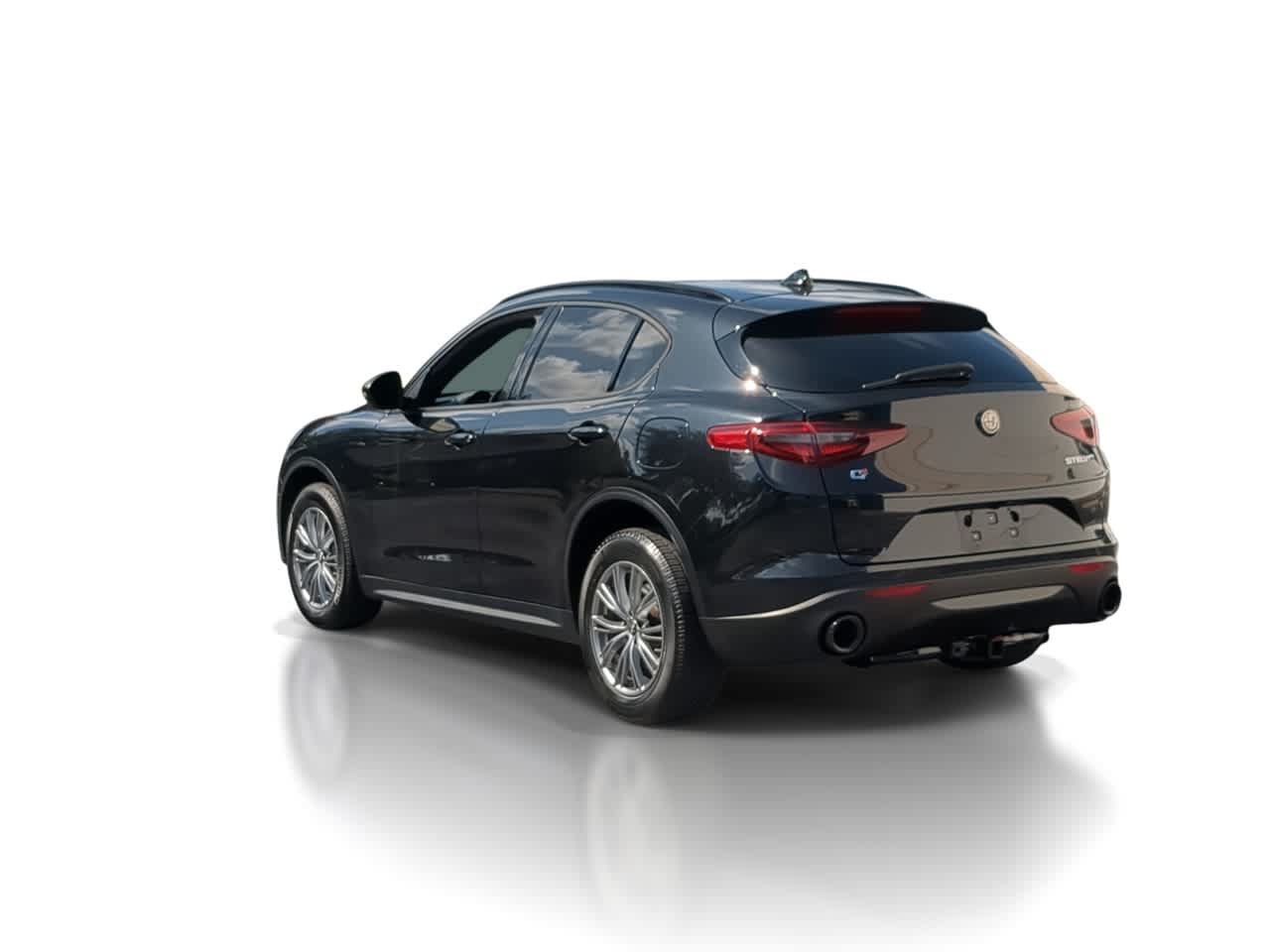 Used 2022 Alfa Romeo Stelvio Sprint AWD/4WD image 6