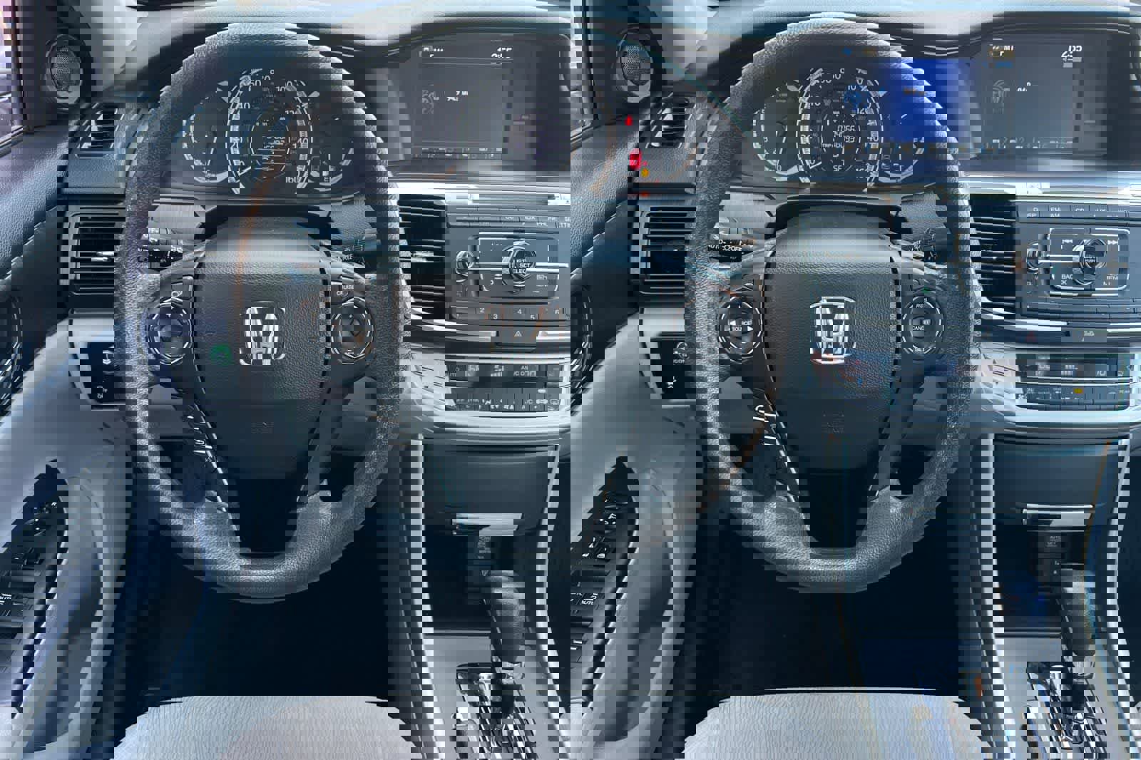 Used 2015 Honda Accord EX image 16