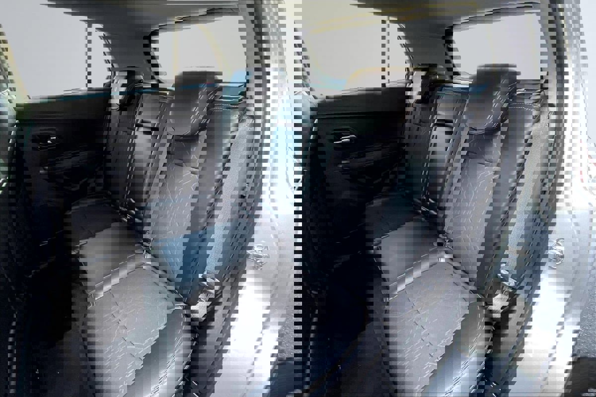 Used 2019 Chevrolet Trax LT w/ Redline Edition image 26