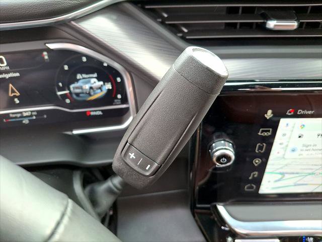 Used 2025 GMC Sierra 2500 Denali Ultimate image 4