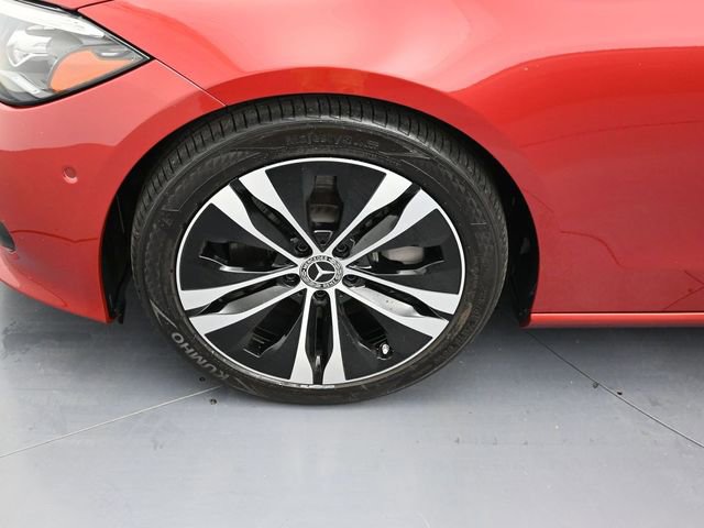 Used 2022 Mercedes-Benz C 300 Sedan image 11