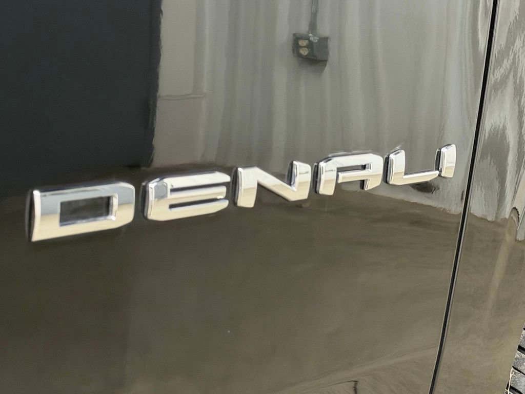 Certified 2024 GMC Yukon Denali image 12