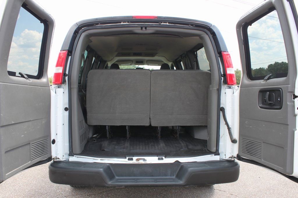 Used 2019 Chevrolet Express 2500 LS w/ Driver Convenience Package image 15