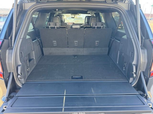 New 2026 Ford Expedition Max Platinum w/ Stealth Appearance Package image 30