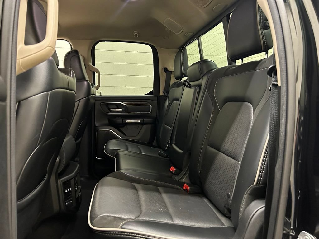 Used 2019 RAM 1500 Laramie AWD/4WD image 8