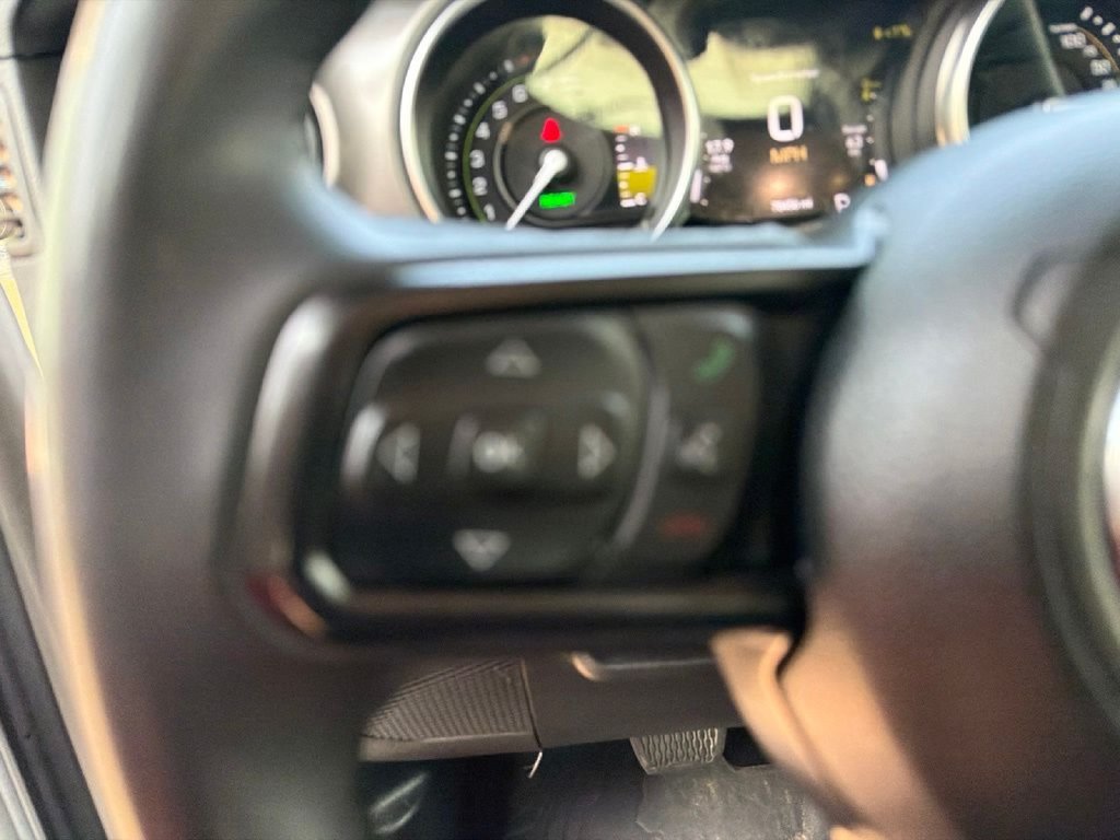 Used 2023 Jeep Wrangler Unlimited AWD/4WD image 19