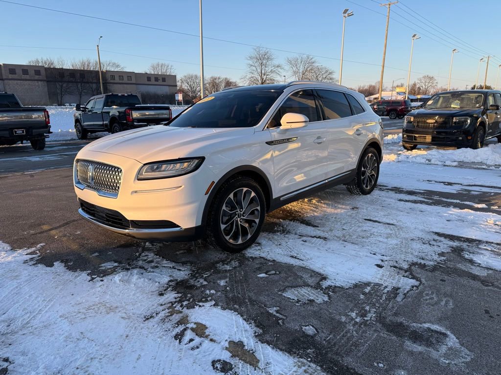 Used 2022 Lincoln Nautilus Reserve image 30