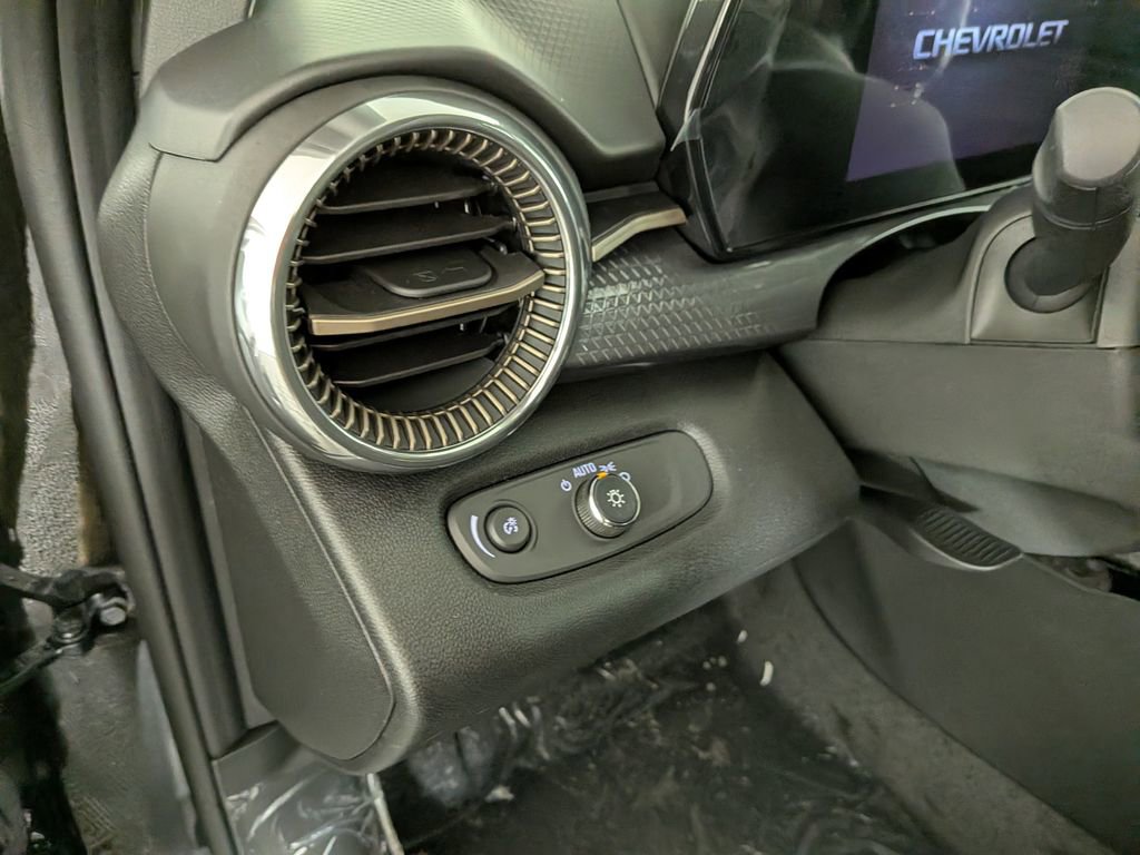 New 2026 Chevrolet Trax ACTIV w/ Driver Confidence Package FWD image 18