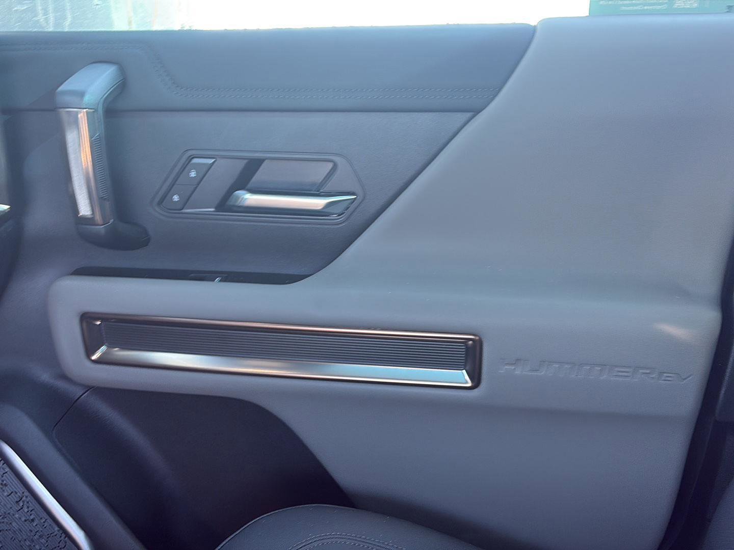 Used 2025 GMC Hummer EV 3X w/ Extreme Off-Road Package image 14