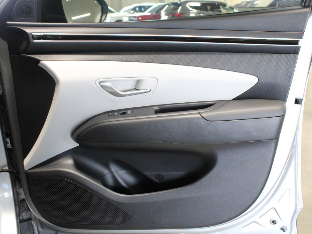 Used 2024 Hyundai Tucson SE FWD image 17