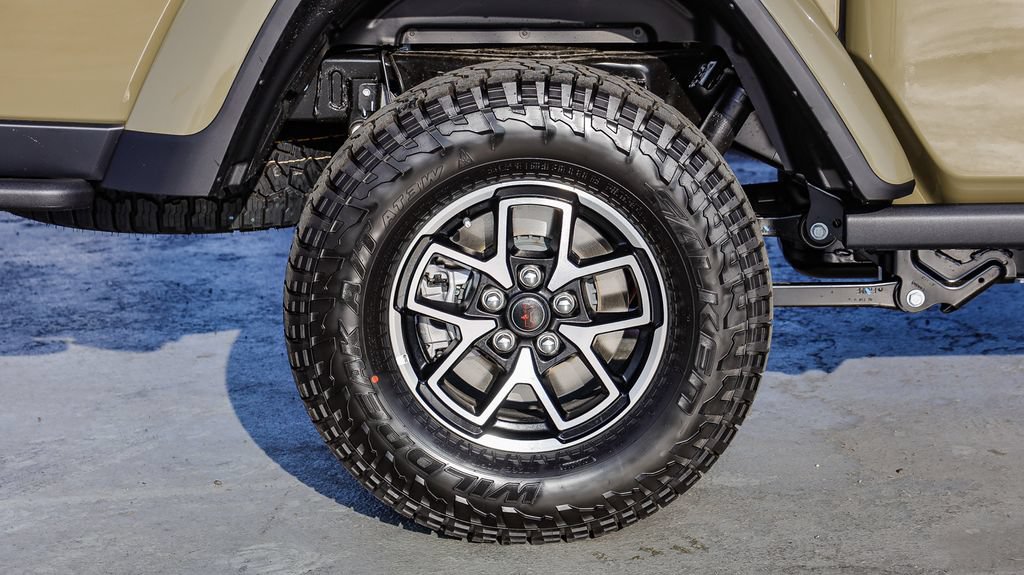 New 2026 Jeep Gladiator Sport AWD/4WD image 12