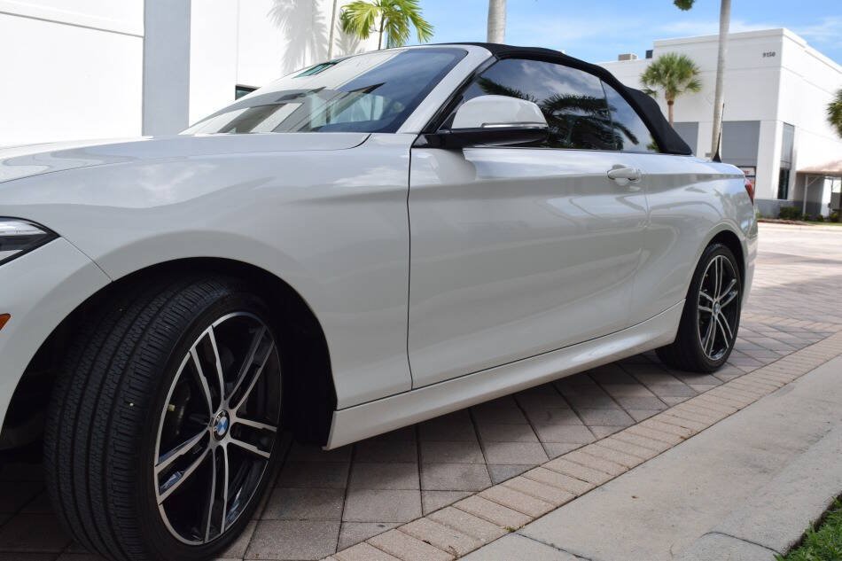 Used 2021 BMW 230i xDrive Convertible AWD/4WD image 18