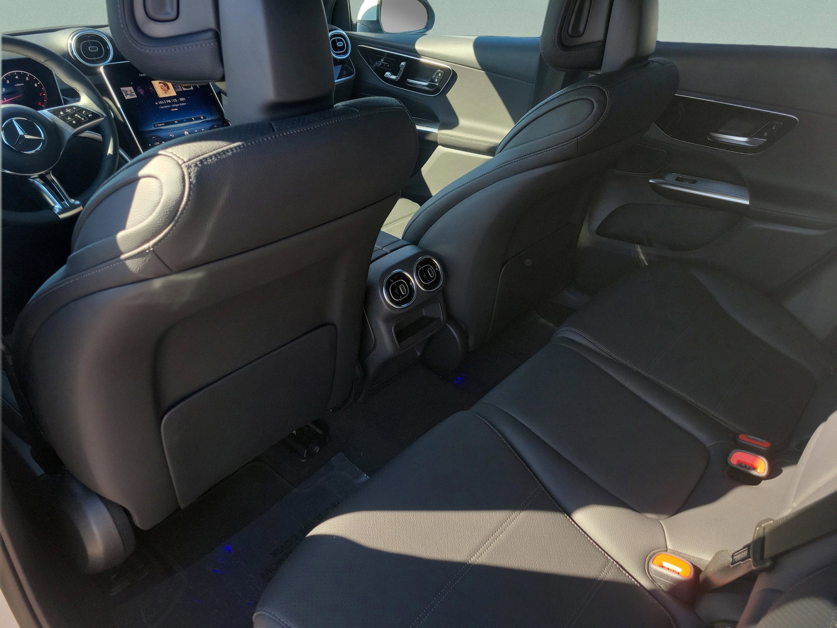 Certified 2026 Mercedes-Benz GLC 300 image 8
